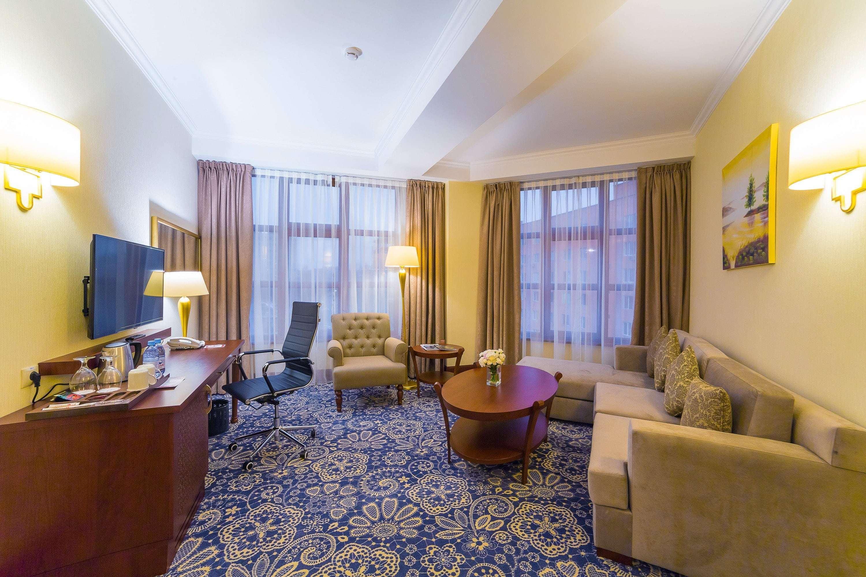 Ramada By Wyndham Almaty Hotel Luaran gambar