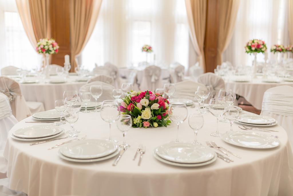Ramada By Wyndham Almaty Hotel Luaran gambar