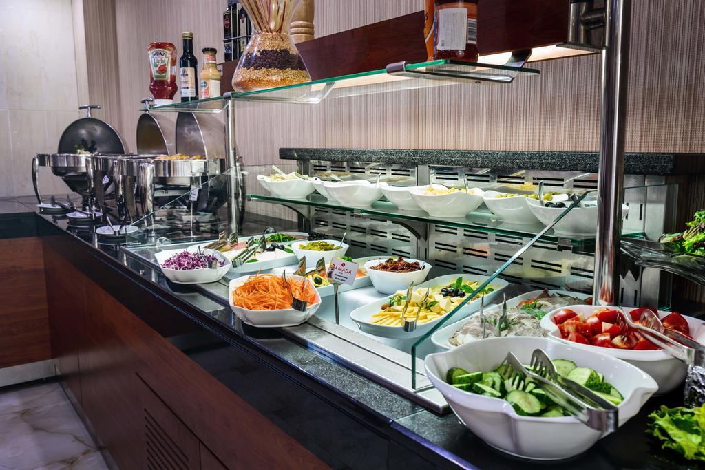 Ramada By Wyndham Almaty Hotel Luaran gambar