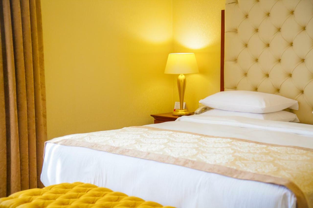Ramada By Wyndham Almaty Hotel Luaran gambar