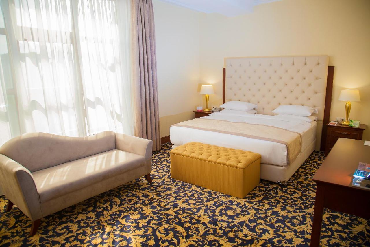 Ramada By Wyndham Almaty Hotel Bilik gambar